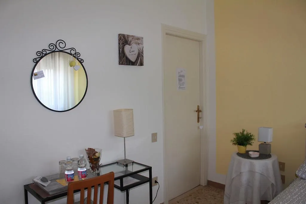 I Girasoli B&B Pisa 0*,  Italy